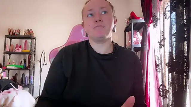 kisicaxx online show from 02-06-26, 11:02