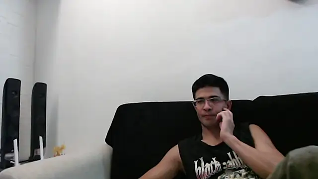 Snapshot of SebastianReiss chatting on 03-18-25, 02:26 SebastianReiss online show from 03-18-25, 02:26