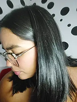 Snapshot of missmelissa_ chatting on 04-21-26, 02:51 missmelissa online show from 04-21-26, 02:51