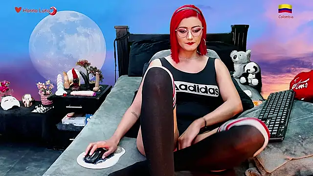 Hanna Luna online show from 11-26-25, 08:15