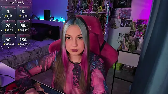 ChloeKohaku online show from 01-13-25, 12:35