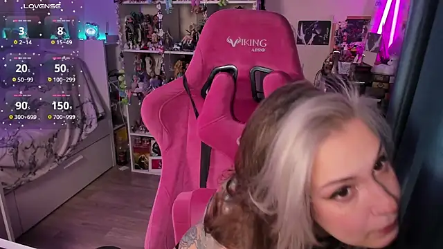 Snapshot of ChloeKohaku chatting on 02-06-26, 03:11 ChloeKohaku online show from 02-06-26, 03:11