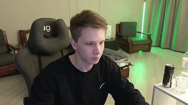 arlekincrop online show from 02-27-25, 03:26