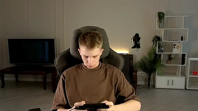 arlekincrop online show from 09-18-25, 08:05