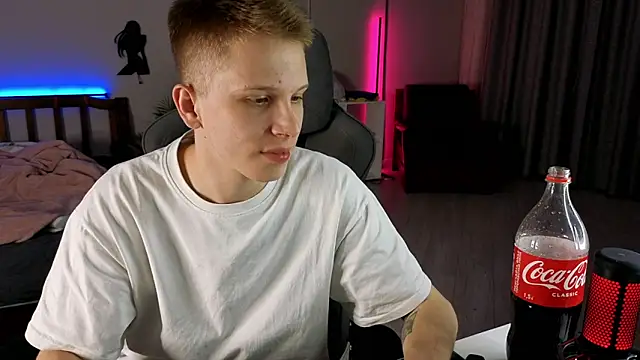 arlekincrop online show from 09-22-25, 08:55