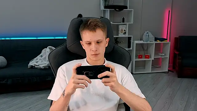 arlekincrop online show from 09-23-25, 05:05