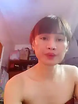 QueenSoreal online show from 02-13-25, 08:45