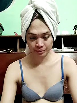 QueenSoreal online show from 06-30-26, 03:46