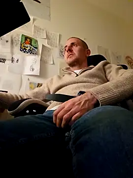 verylargecock online show from 02-02-26, 08:40