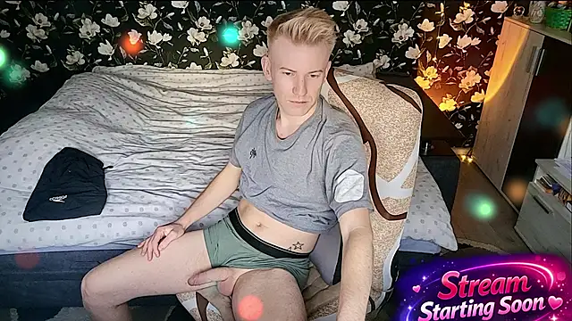 Vuitton online show from 04-24-26, 02:52