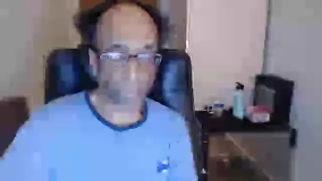 Snapshot of rauncher1 chatting on 04-19-26, 12:11 rauncher1 online show from 04-19-26, 12:11
