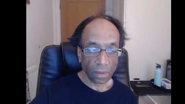 Snapshot of rauncher1 chatting on 05-01-26, 08:41 rauncher1 online show from 05-01-26, 08:41