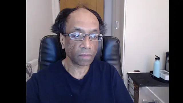 Snapshot of rauncher1 chatting on 05-21-26, 08:10 rauncher1 online show from 05-21-26, 08:10