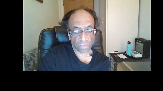 Snapshot of rauncher1 chatting on 05-29-26, 11:03 rauncher1 online show from 05-29-26, 11:03
