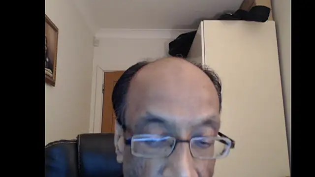 Snapshot of rauncher1 chatting on 06-07-26, 10:46 rauncher1 online show from 06-07-26, 10:46