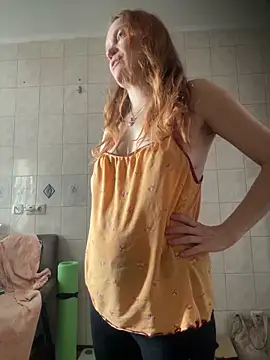 Snapshot of Susanel chatting on 03-12-26, 11:49 Susanel online show from 03-12-26, 11:49