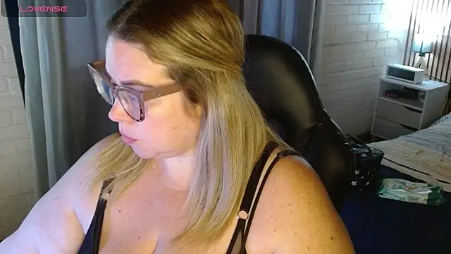 bella savati online show from 02-08-26, 10:13