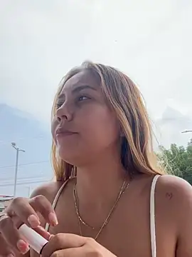 Snapshot of Brittanyrosexx chatting on 03-02-25, 06:30 Brittanyrosexx online show from 03-02-25, 06:30