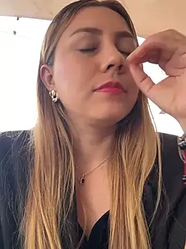 Snapshot of Brittanyrosexx chatting on 01-10-26, 08:43 Brittanyrosexx online show from 01-10-26, 08:43