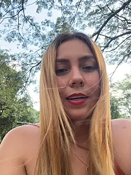 Snapshot of Brittanyrosexx chatting on 01-11-26, 08:25 Brittanyrosexx online show from 01-11-26, 08:25