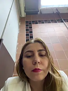 Snapshot of Brittanyrosexx chatting on 02-19-26, 08:49 Brittanyrosexx online show from 02-19-26, 08:49