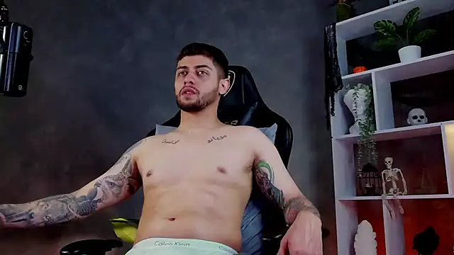 alessandro duty online show from 10-29-25, 01:19