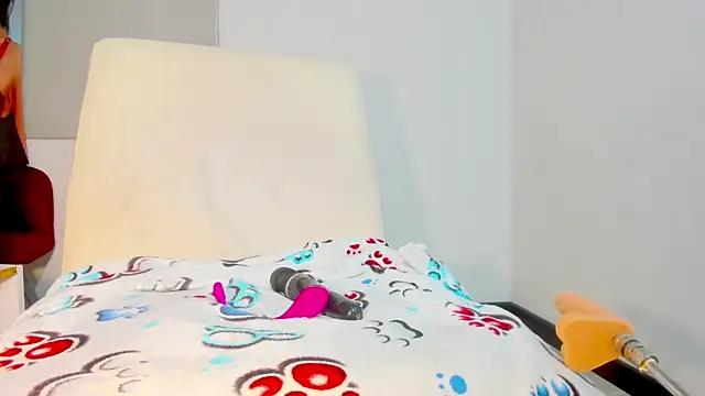 SQUIRTINGQUEEN11 online show from 12-04-24, 12:52