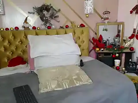 Snapshot of dove_mature chatting on 12-21-24, 01:32 dove mature online show from 12-21-24, 01:32