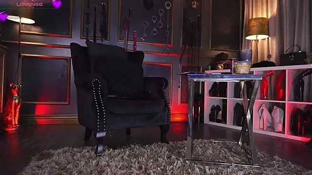 MissEmaDivine online show from 01-11-25, 06:24