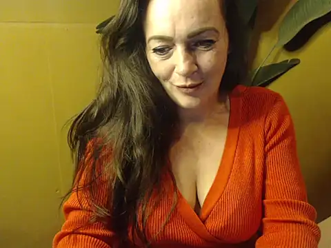 Snapshot of cloe85nl chatting on 12-27-24, 02:22 cloe85nl online show from 12-27-24, 02:22