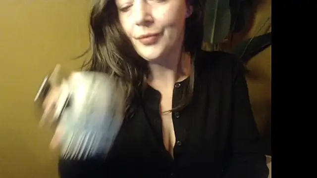 Snapshot of cloe85nl chatting on 02-06-26, 07:50 cloe85nl online show from 02-06-26, 07:50