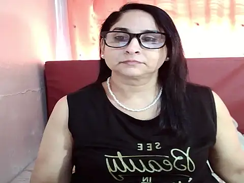 Snapshot of Indiankushy chatting on 12-14-25, 07:25 Indiankushy online show from 12-14-25, 07:25