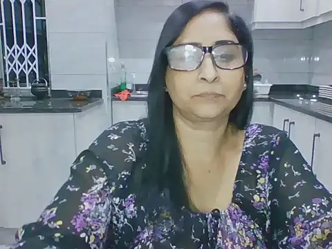 Snapshot of Indiankushy chatting on 06-24-26, 05:45 Indiankushy online show from 06-24-26, 05:45