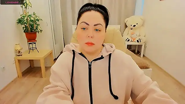 Nina Hopper online show from 04-03-26, 01:20