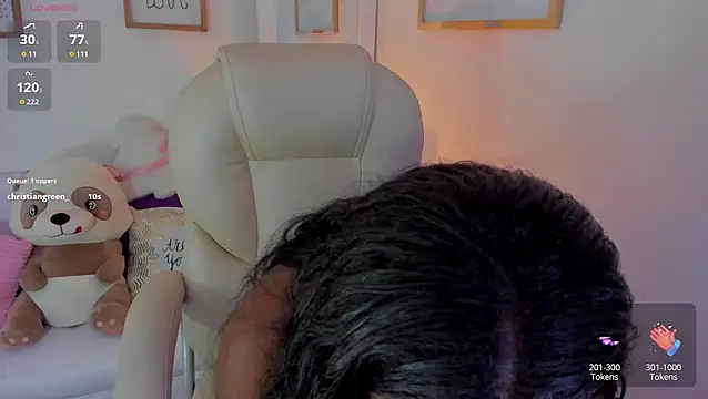 Snapshot of zobe_love chatting on 02-05-26, 05:28 zobe love online show from 02-05-26, 05:28