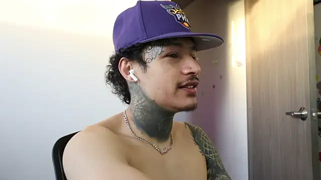 trieone online show from 09-23-25, 11:02