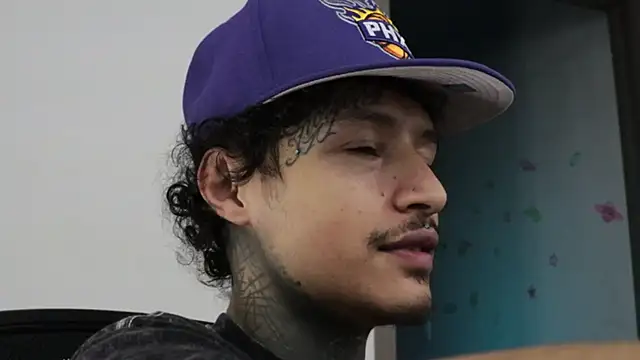 trieone online show from 11-22-25, 05:06