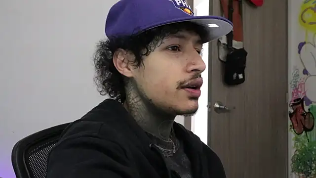 trieone online show from 02-11-26, 01:27