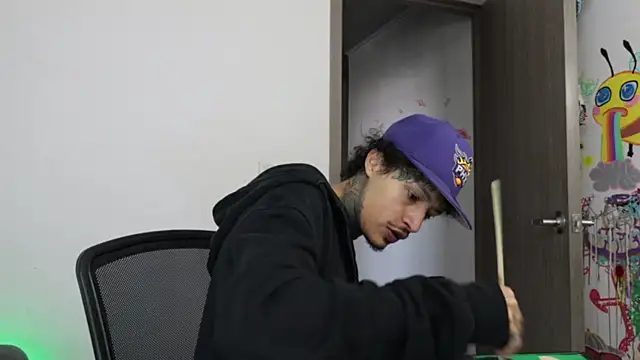 trieone online show from 03-08-26, 02:54