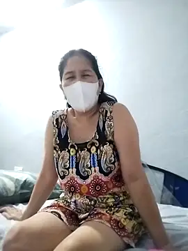 Snapshot of DelightDorothy34 chatting on 11-02-25, 04:53 DelightDorothy34 online show from 11-02-25, 04:53