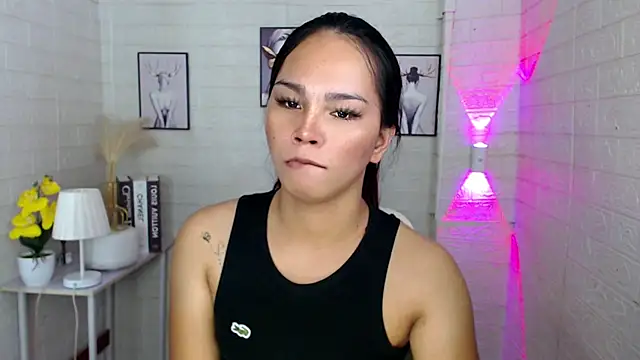 urnaughtydolly69 online show from 10-22-25, 09:31