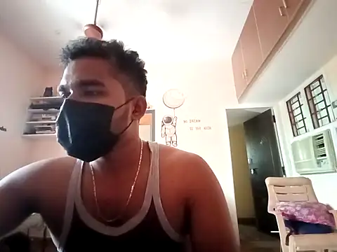 Snapshot of luckyloki chatting on 10-03-25, 05:37 luckyloki online show from 10-03-25, 05:37