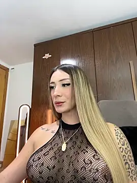 Snapshot of bunny_bicht chatting on 11-26-25, 03:24 bunny bicht online show from 11-26-25, 03:24