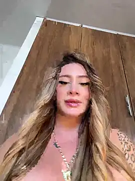 Snapshot of bunny_bicht chatting on 07-16-26, 07:20 bunny bicht online show from 07-16-26, 07:20