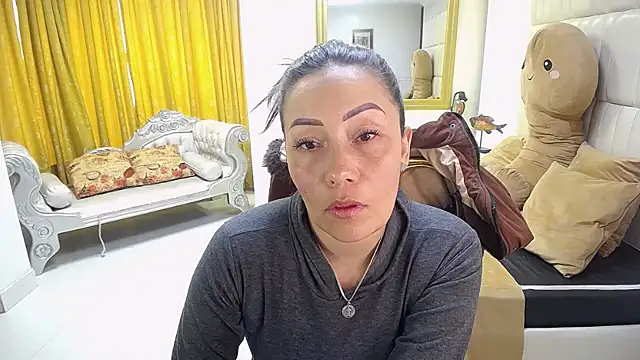 Snapshot of gaby_trent chatting on 02-12-25, 05:26 gaby trent online show from 02-12-25, 05:26