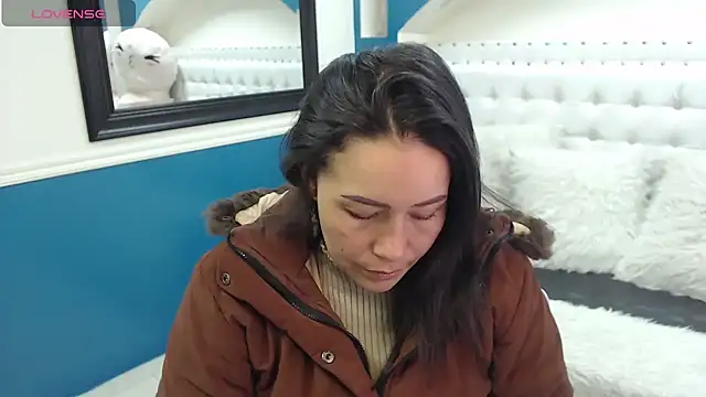 Snapshot of gaby_trent chatting on 02-19-25, 01:39 gaby trent online show from 02-19-25, 01:39