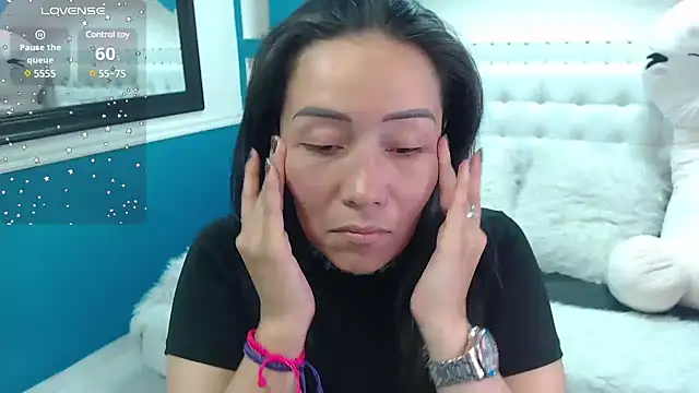 Snapshot of gaby_trent chatting on 02-22-25, 04:51 gaby trent online show from 02-22-25, 04:51