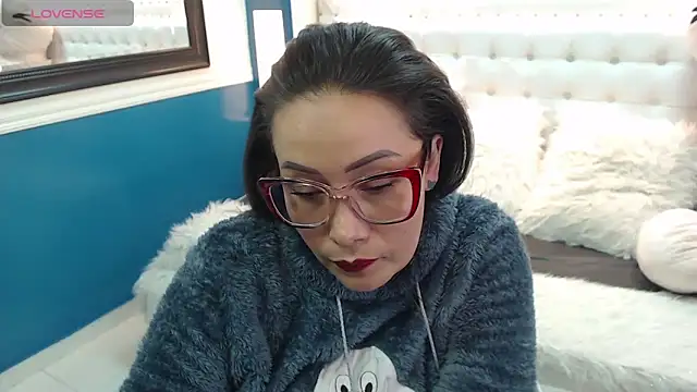 Snapshot of gaby_trent chatting on 02-24-25, 06:47 gaby trent online show from 02-24-25, 06:47