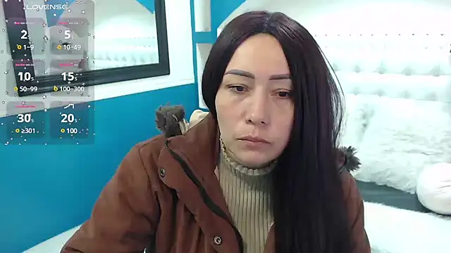 Snapshot of gaby_trent chatting on 02-25-25, 12:24 gaby trent online show from 02-25-25, 12:24