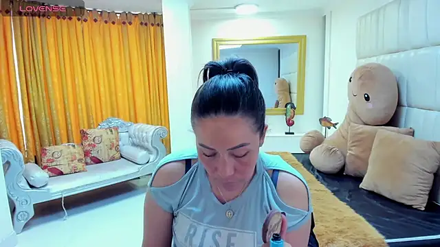 Snapshot of gaby_trent chatting on 03-01-25, 04:22 gaby trent online show from 03-01-25, 04:22